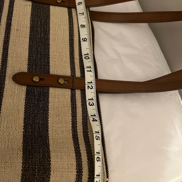 Fossil Ivory Tote Bag - Picture 8 of 11